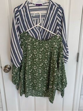 Green Floral and blue and white striped blouses- lot of two Stitch Fix large